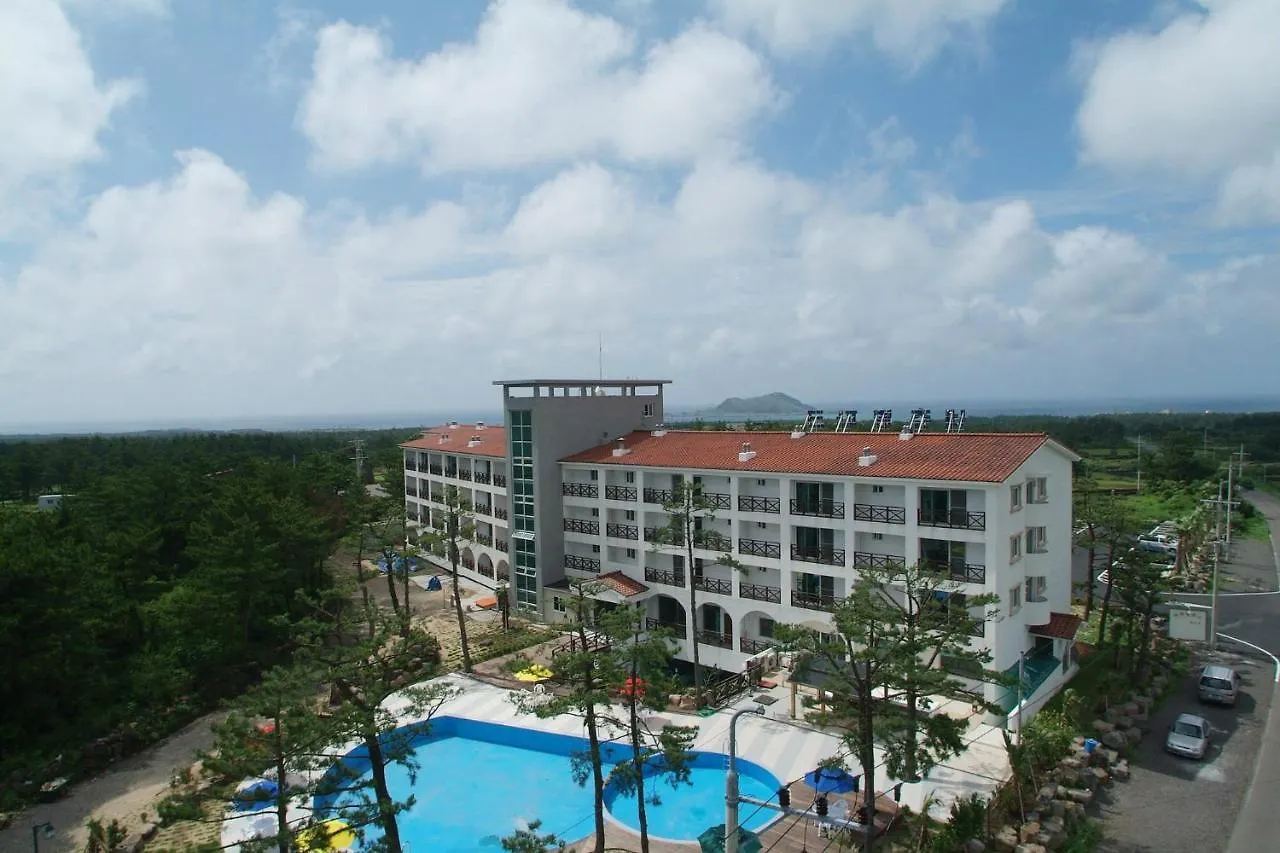 Benikea  The Jeju Resort Kanrin-ri 3*,